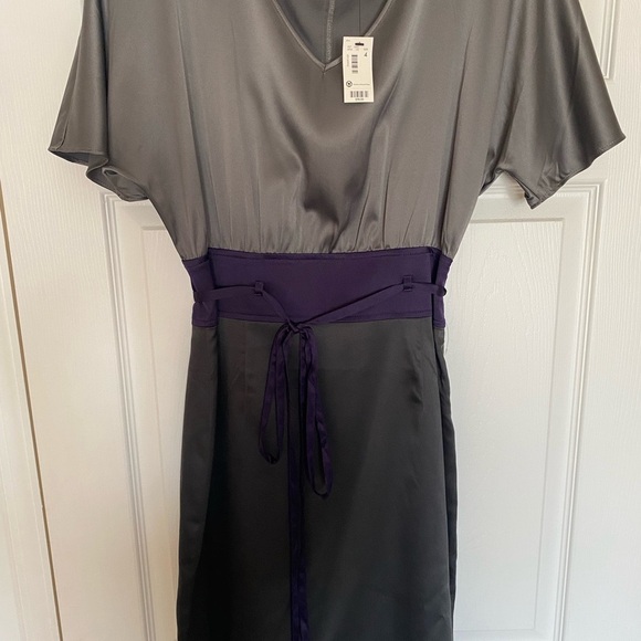 Dress - Picture 2 of 5